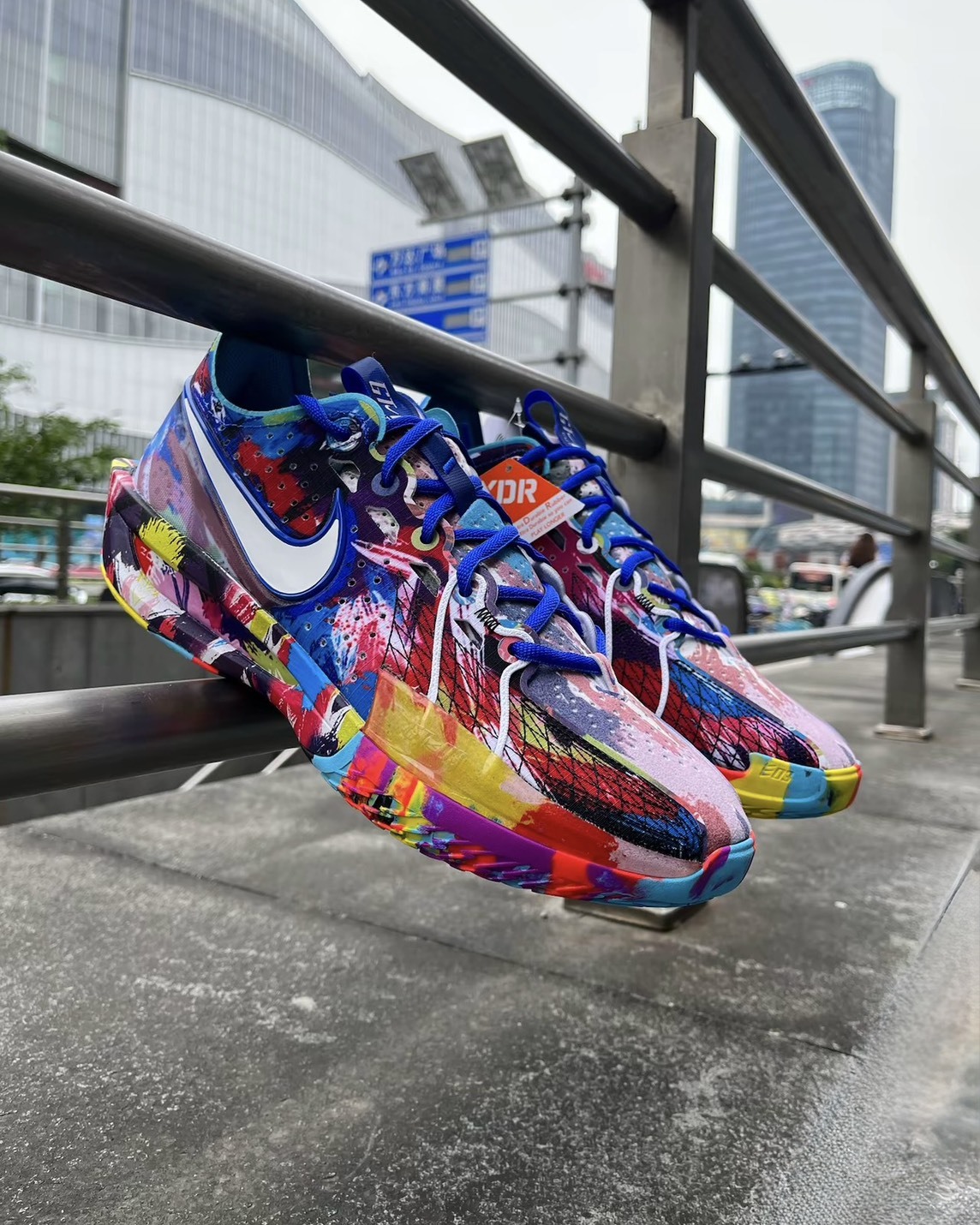 Jewell Loyd x NIKE GT CUT 3  彩色潑漆 炫彩 氣墊 緩震 實戰籃球鞋 XDR耐磨大底 IF2522-100