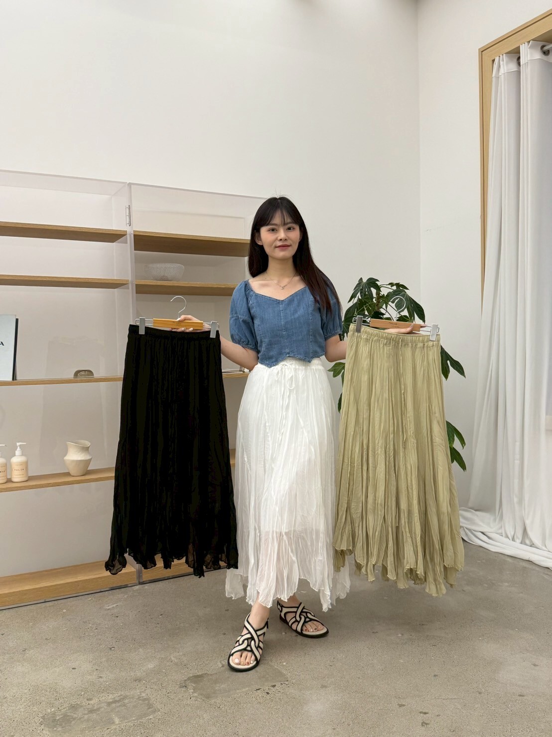 *最後現貨特價* DR4416 皺皺兩層全橡根長裙 - 白色 M