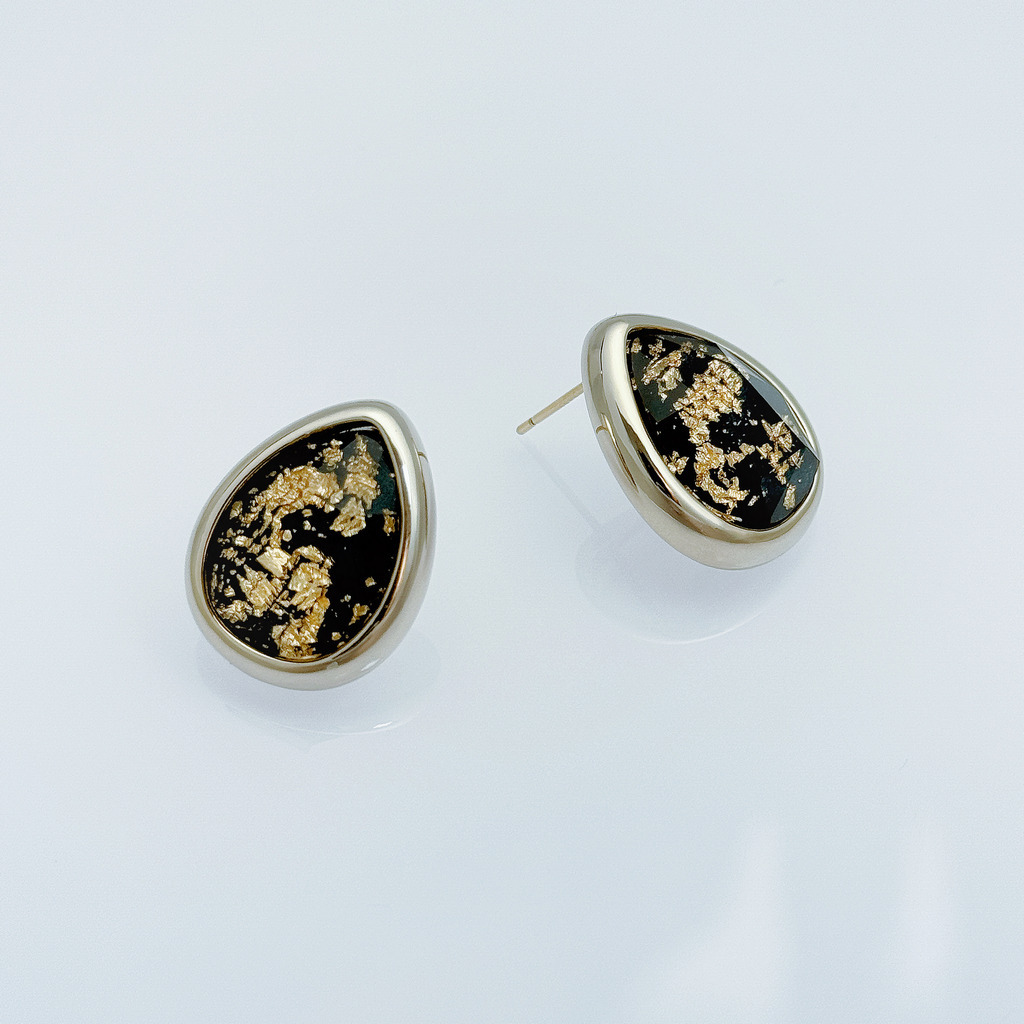 水滴黑金箔耳環