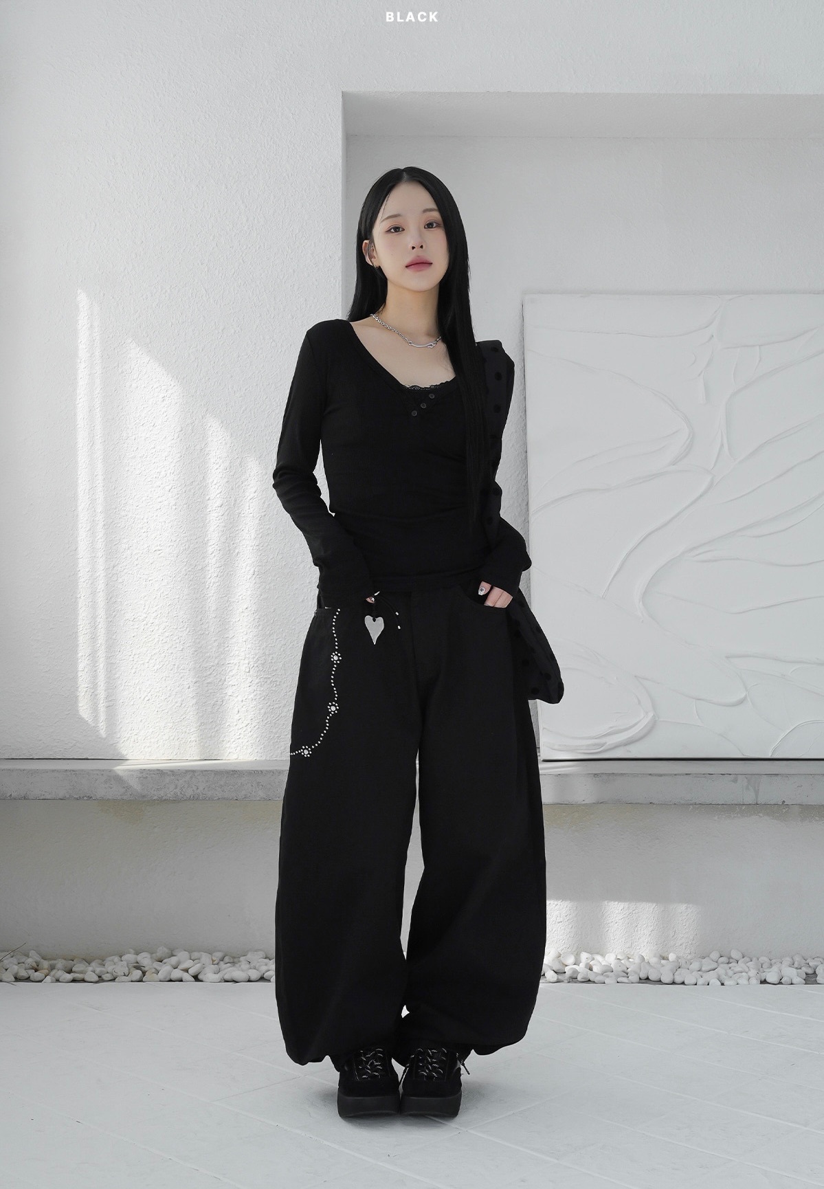 【優惠預訂】韓國閃石黑色闊褲