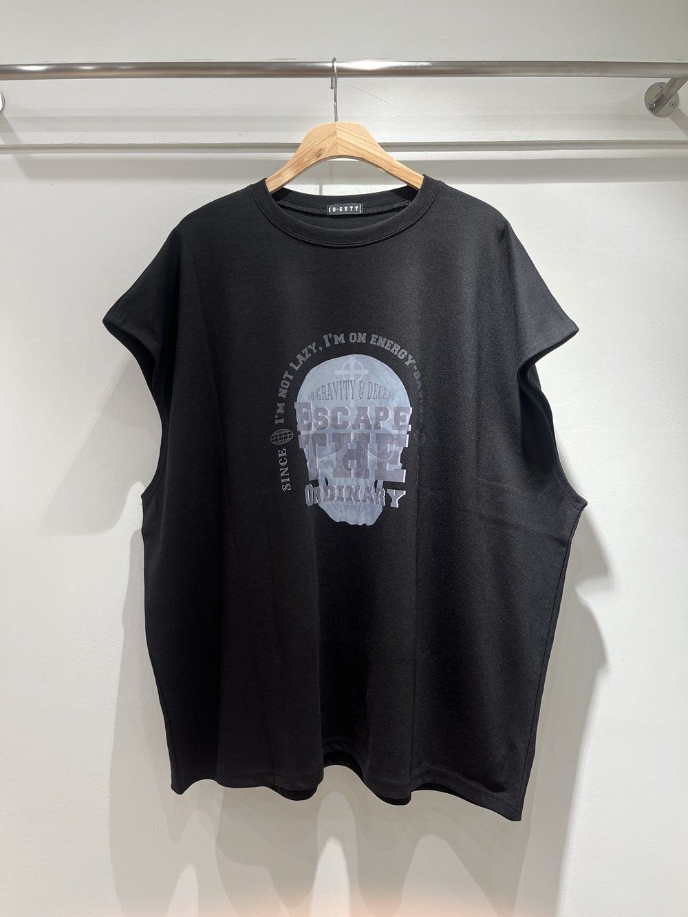 OverSize英文字圖案背心 10.GVTY-0216V