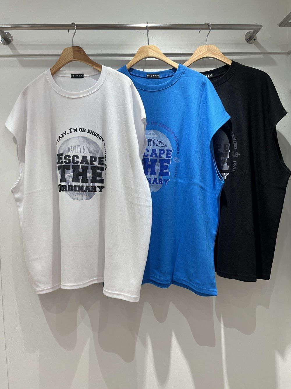 OverSize英文字圖案背心 10.GVTY-0216V