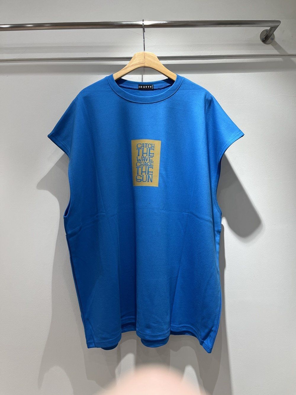 OverSize英文字圖案背心 10.GVTY-0217V