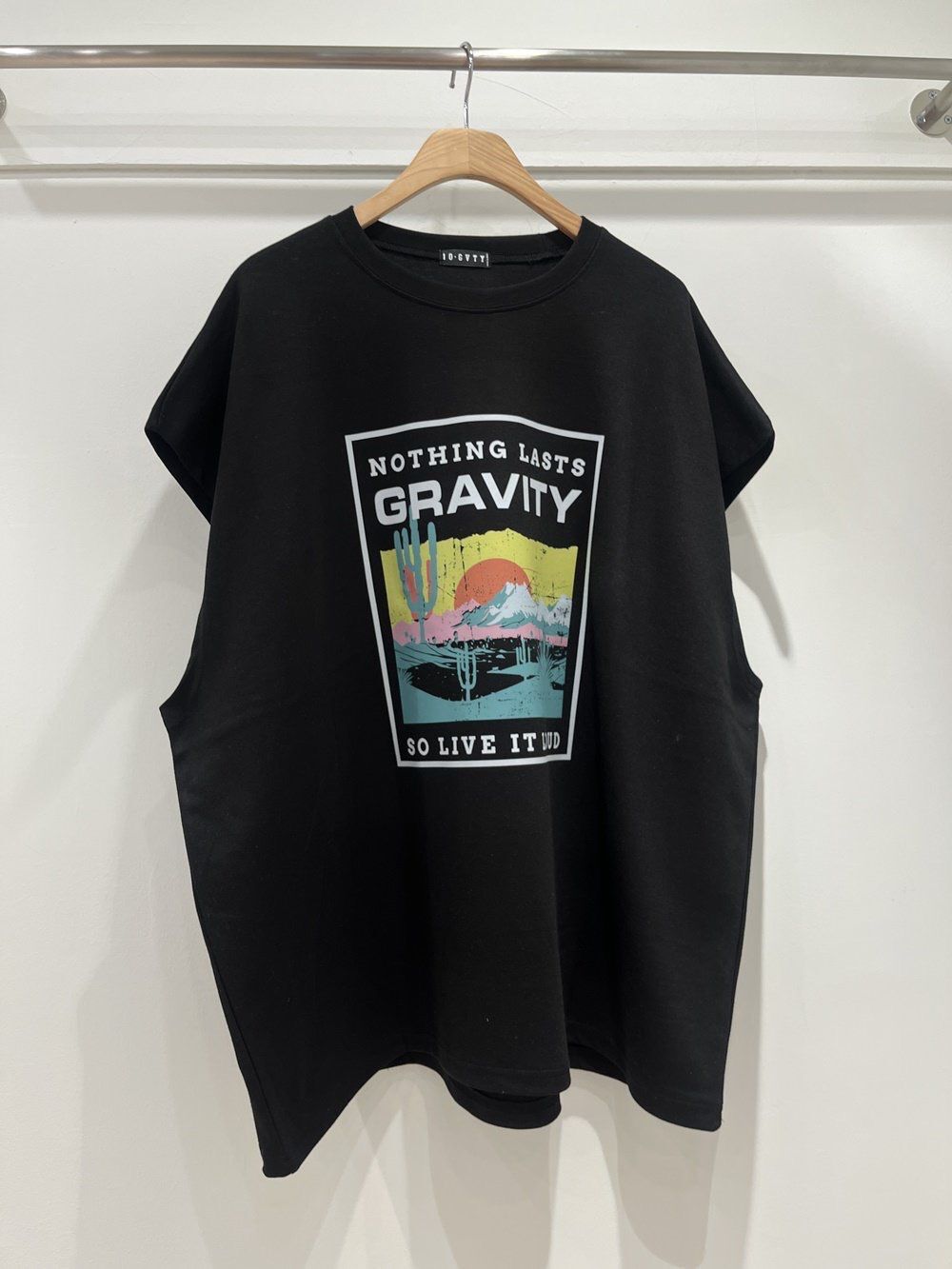 OverSize英文字圖案背心 10.GVTY-0221V