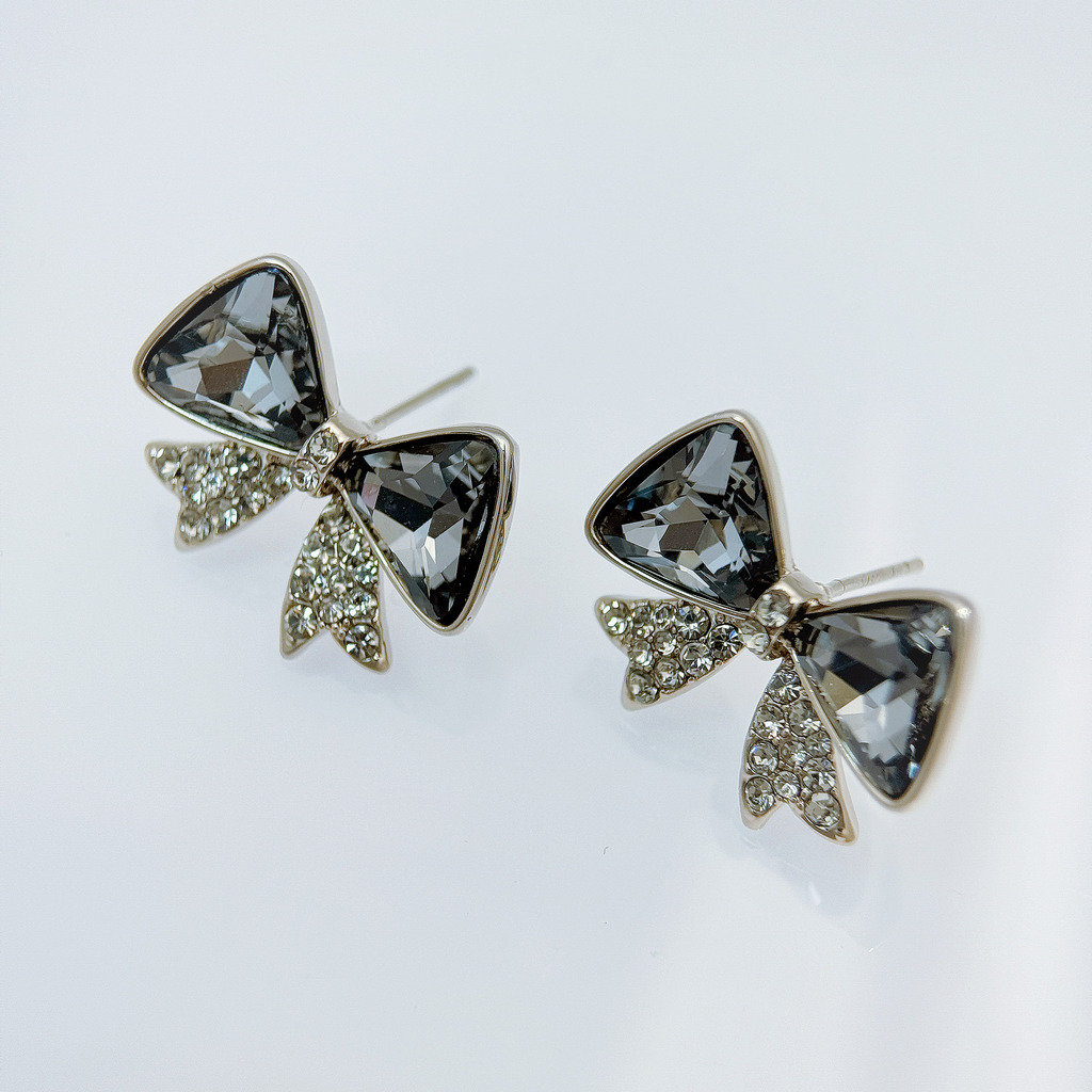 蝴蝶結灰鑽耳環