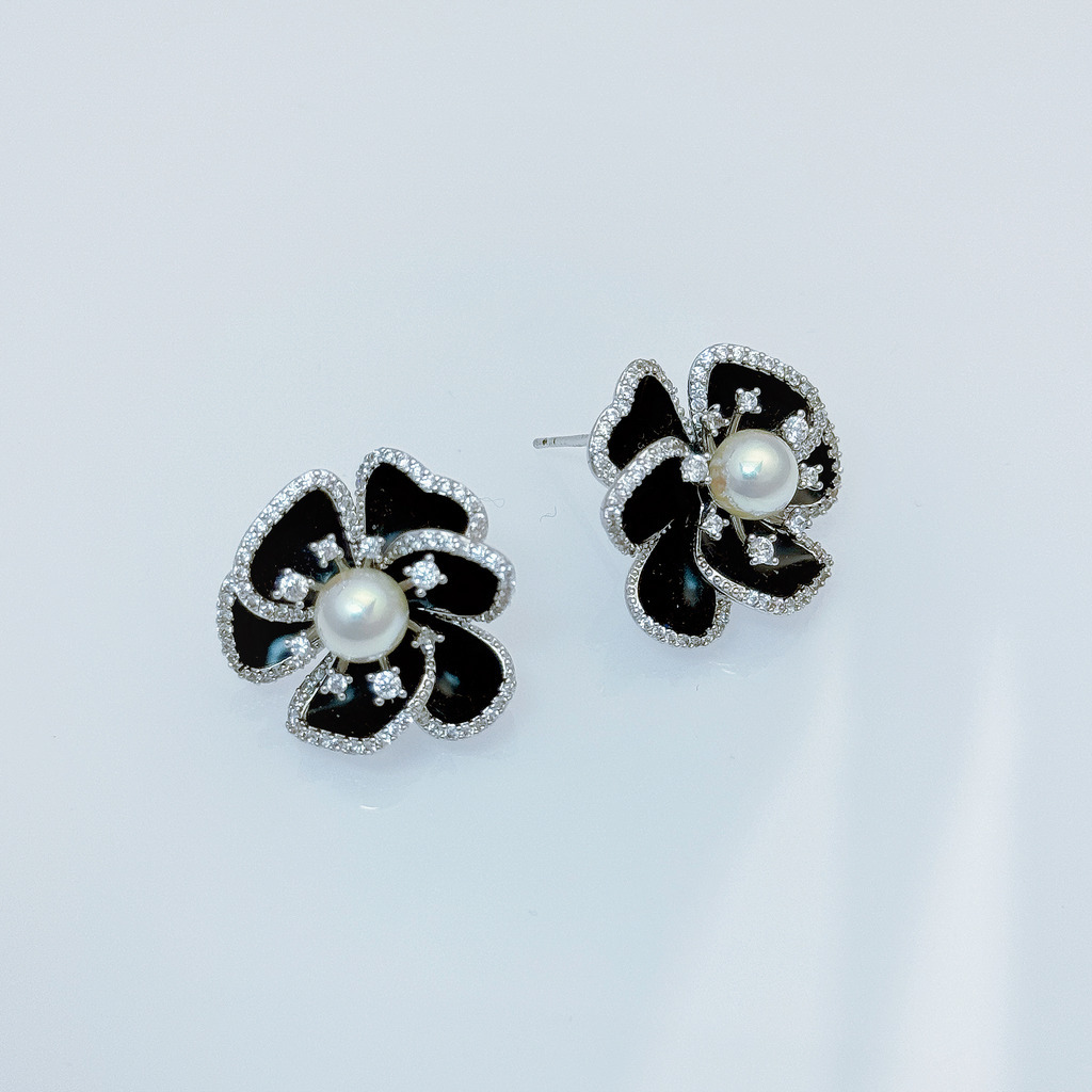 黑琺瑯珍珠花瓣耳環
