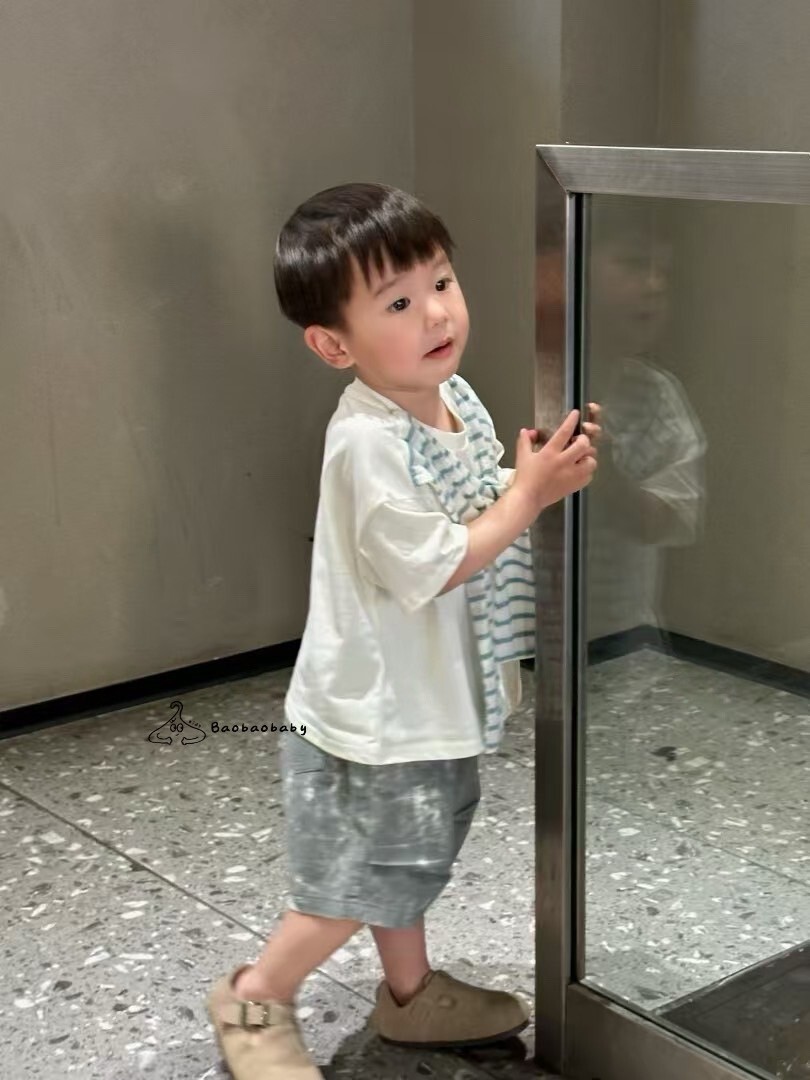 條紋綁肩中性風上衣