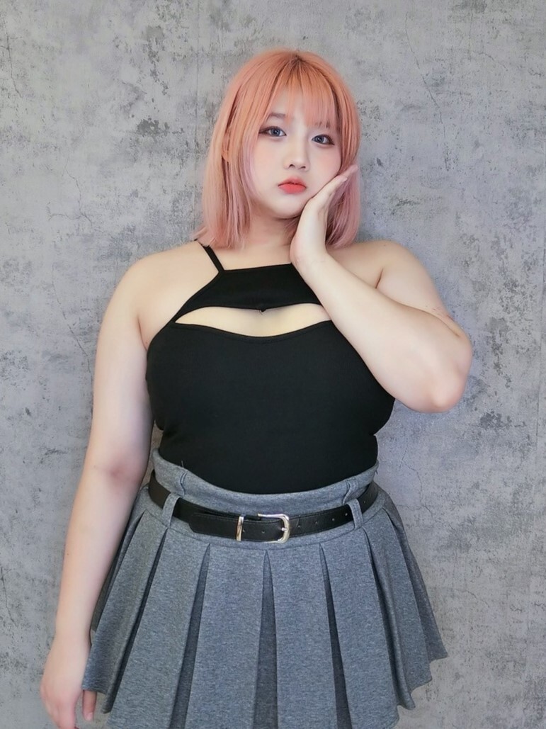 細肩帶開胸造型大奶背心