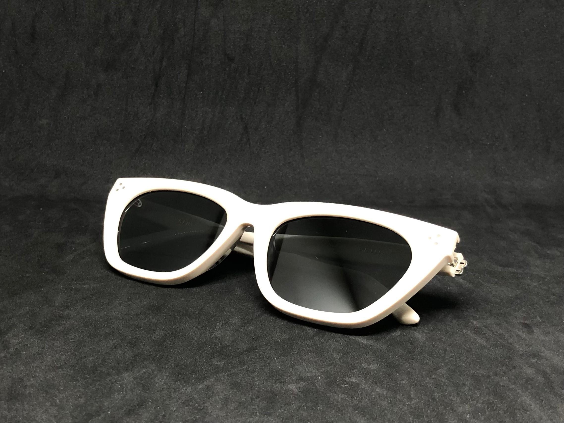 Gentle Monster Gisele White