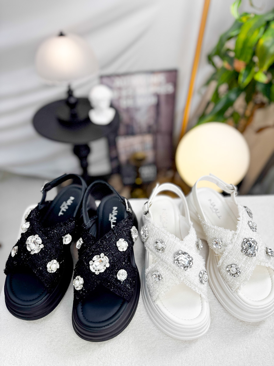 ⬇️開倉低至半價😱FINALSALE📣 釘閃石 珍珠．花喱 厚式真皮涼鞋【不設退換】