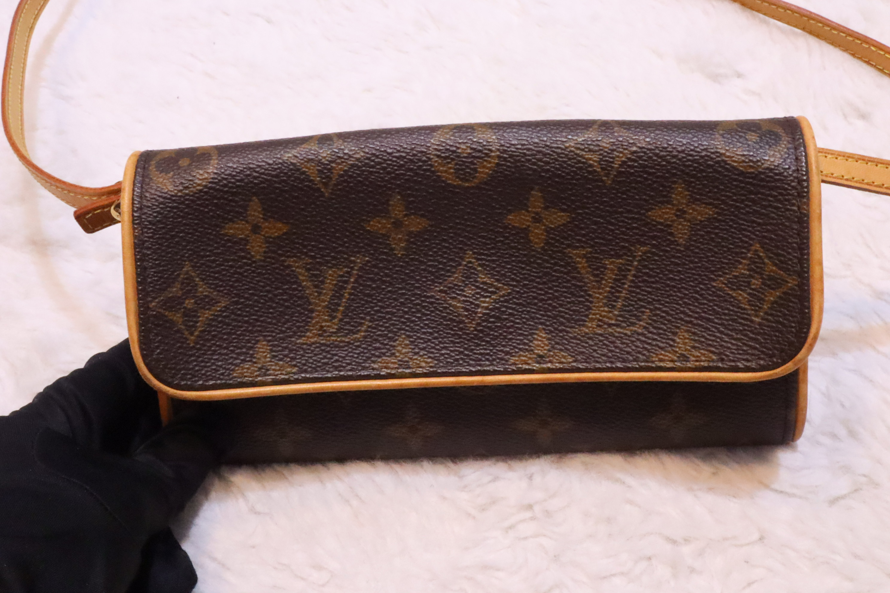 Lv belt bag🤎