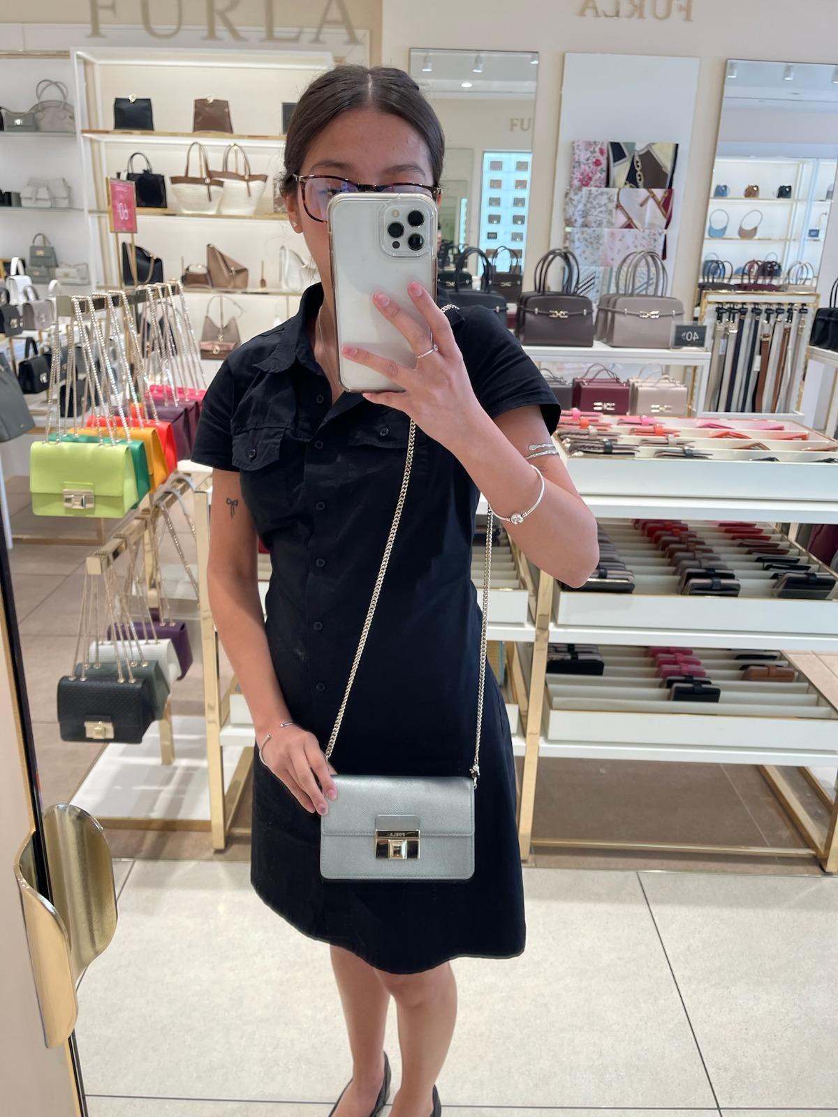 【預購】FURLA G060319 斜咩袋（銀色）