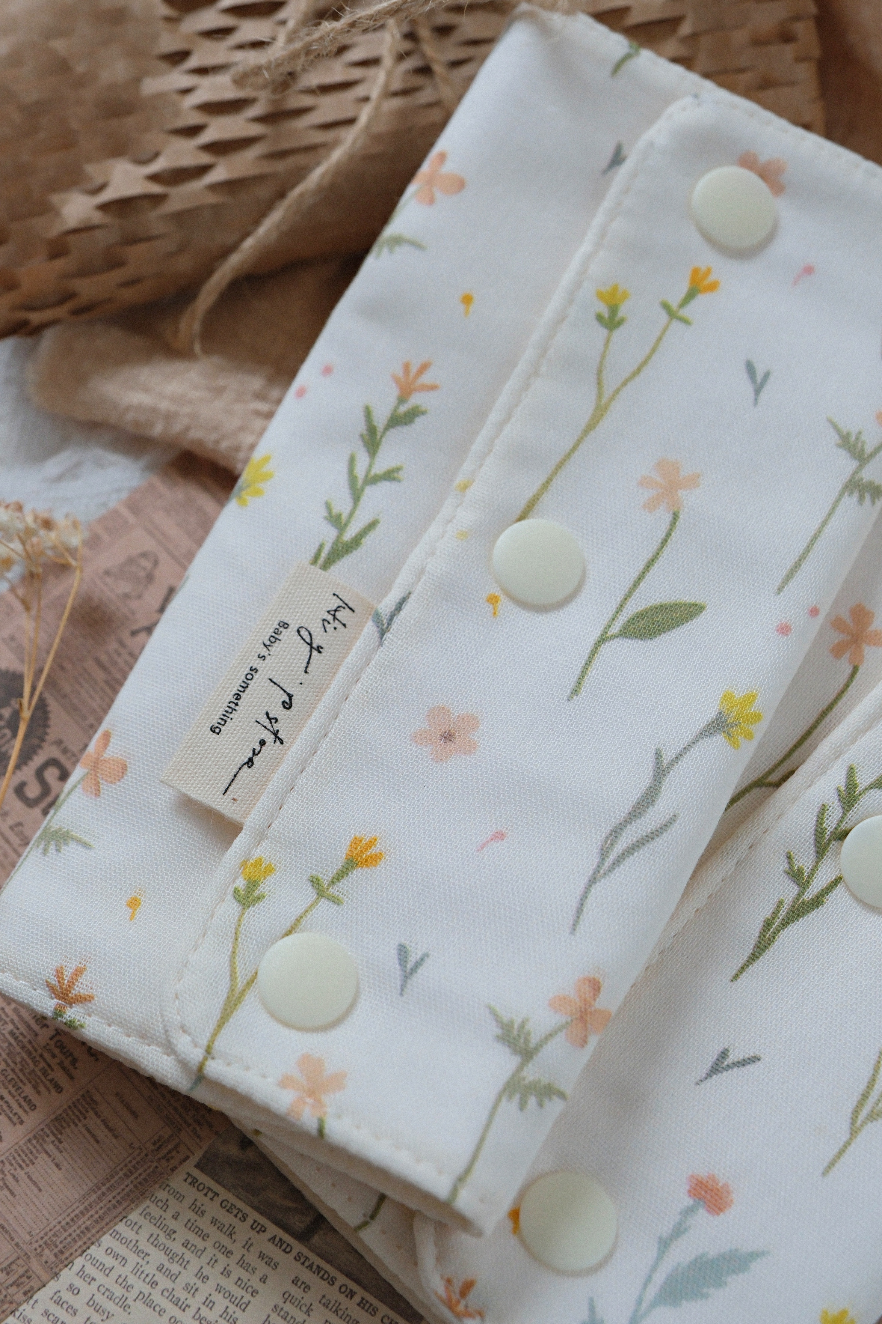 Hi Y.P store-揹巾口水套-獨家設計款-清新植花