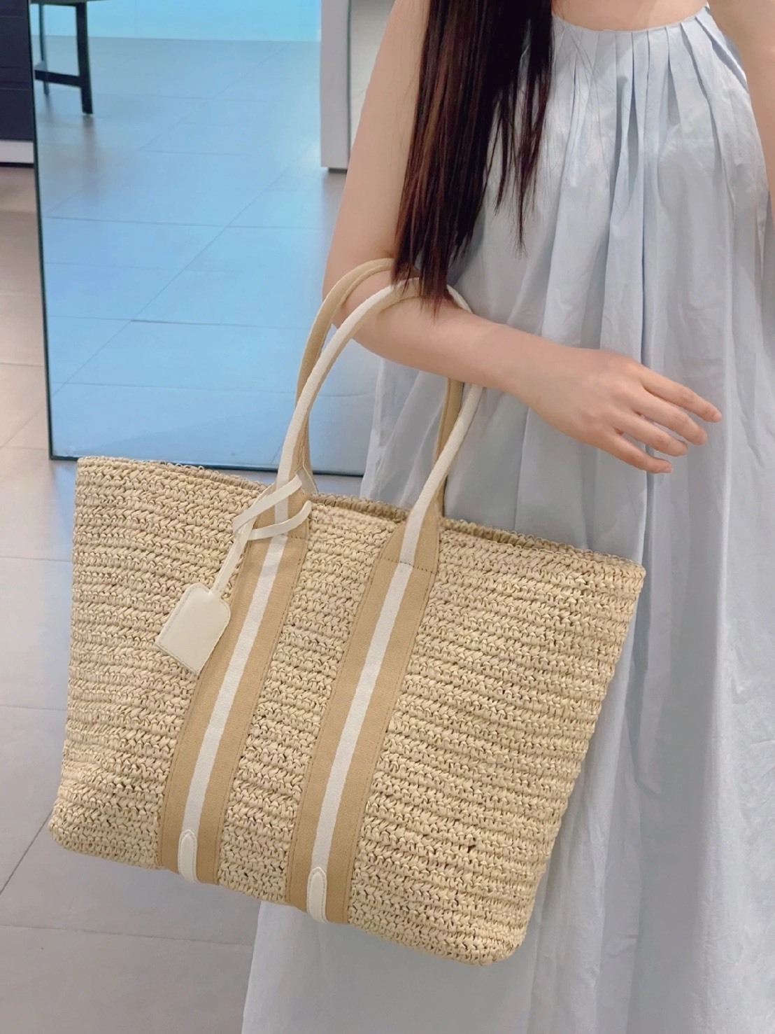 CHARLES & KEITH 小CK 大容量草編托特包 附小包