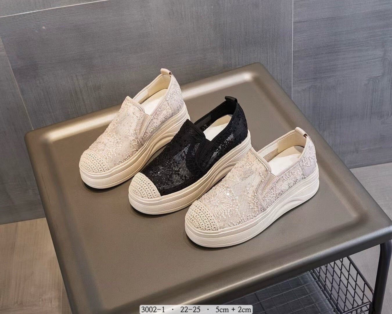 3002-1韓國刺繡蕾絲內增高厚底鞋