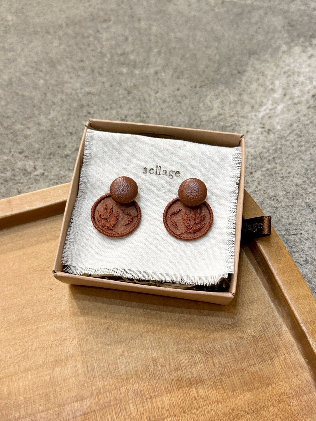 [scllage] 圓窗 - 刺繡耳針 | NO.94