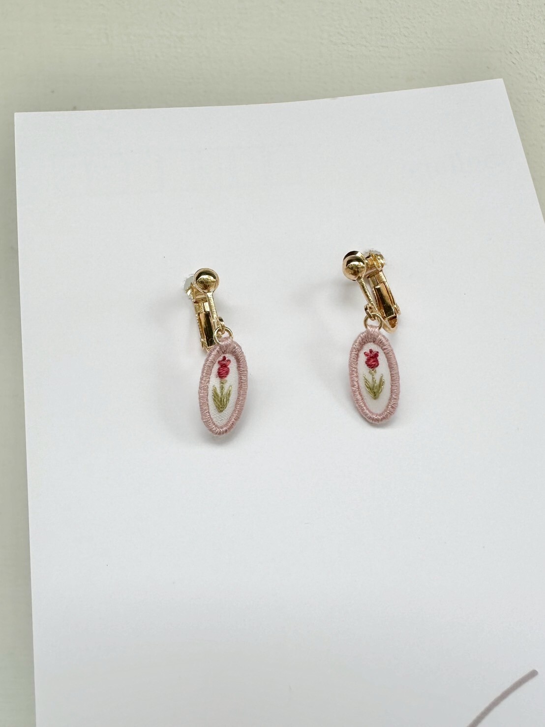 [scllage] P.S.系列 - 刺繡耳夾 | 鬱金香 | S | NO.112