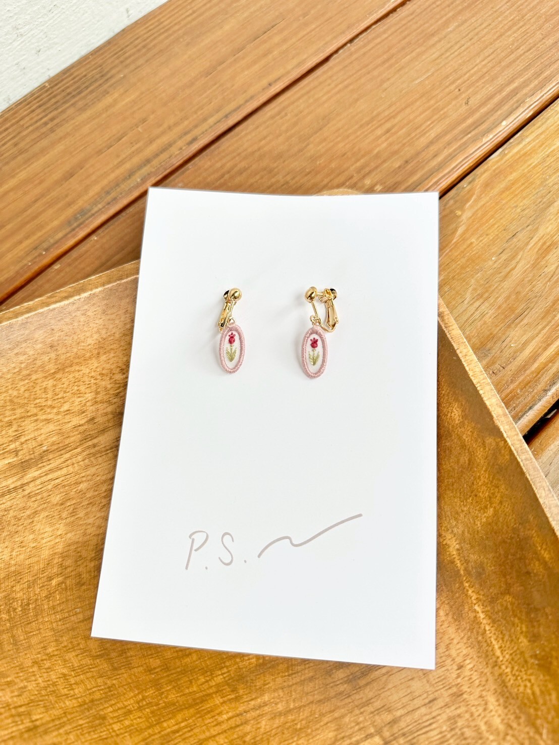 [scllage] P.S.系列 - 刺繡耳夾 | 鬱金香 | S | NO.112