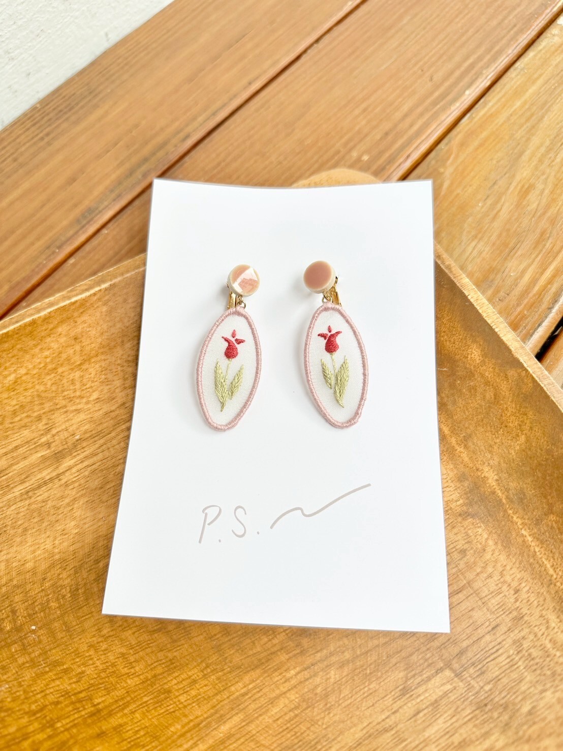 [scllage] P.S.系列 - 刺繡耳夾 | 鬱金香 | L | NO.114