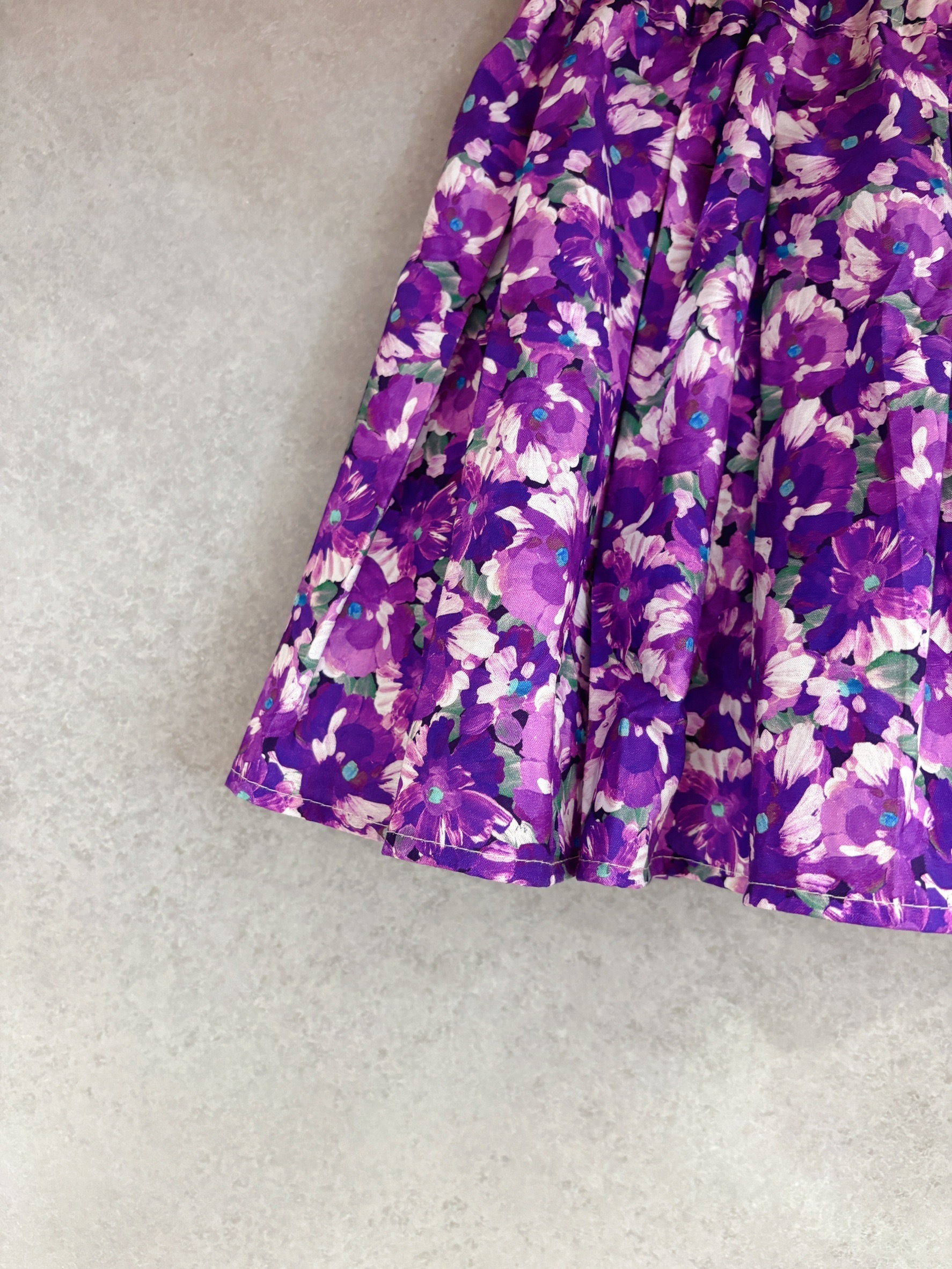 紫油畫花 百摺褲裙 (100)