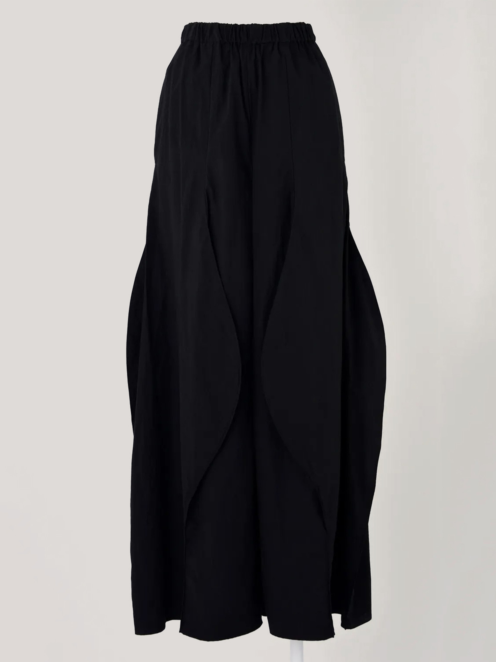 ENFOLD BLACK WAVE DRAPED TROUSER 長褲