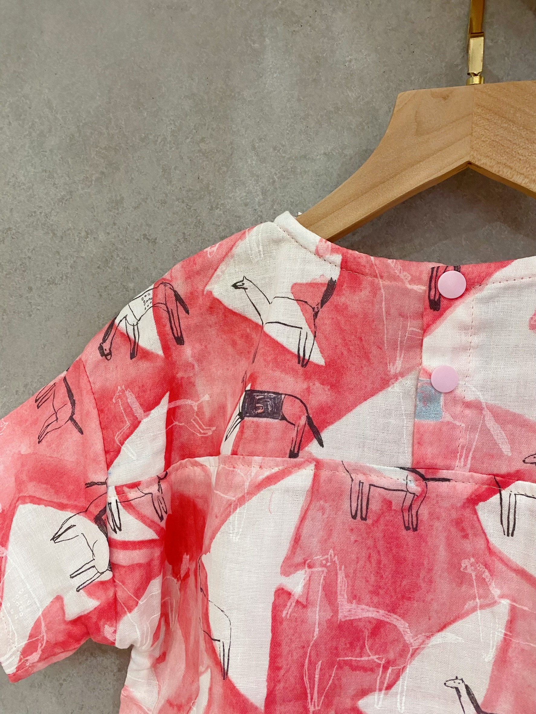 粉賽馬 五分袖上衣 (110)