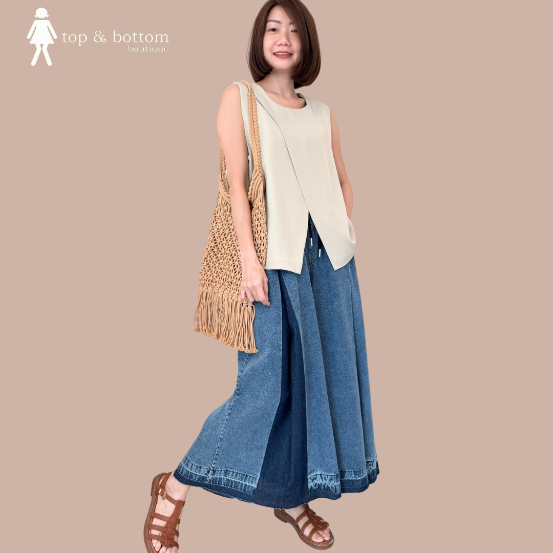 SOLID SLEEVELESS LAYERED BLOUSE