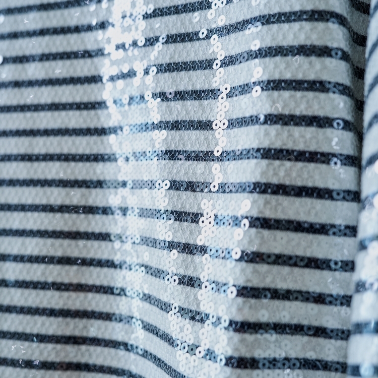 Celine 黑白條紋亮片上衣 M號