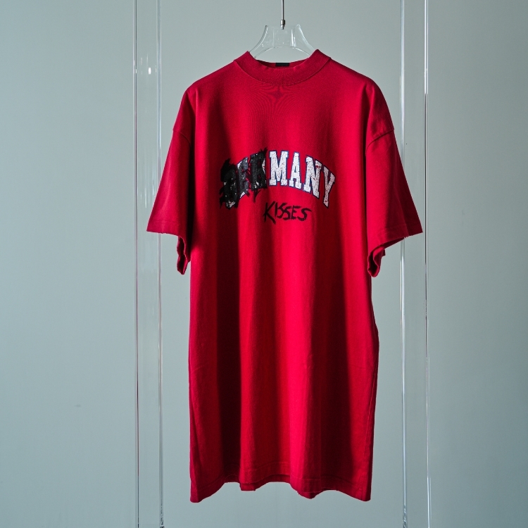 Balenciaga kiss聯名紅色短袖上衣 1號
