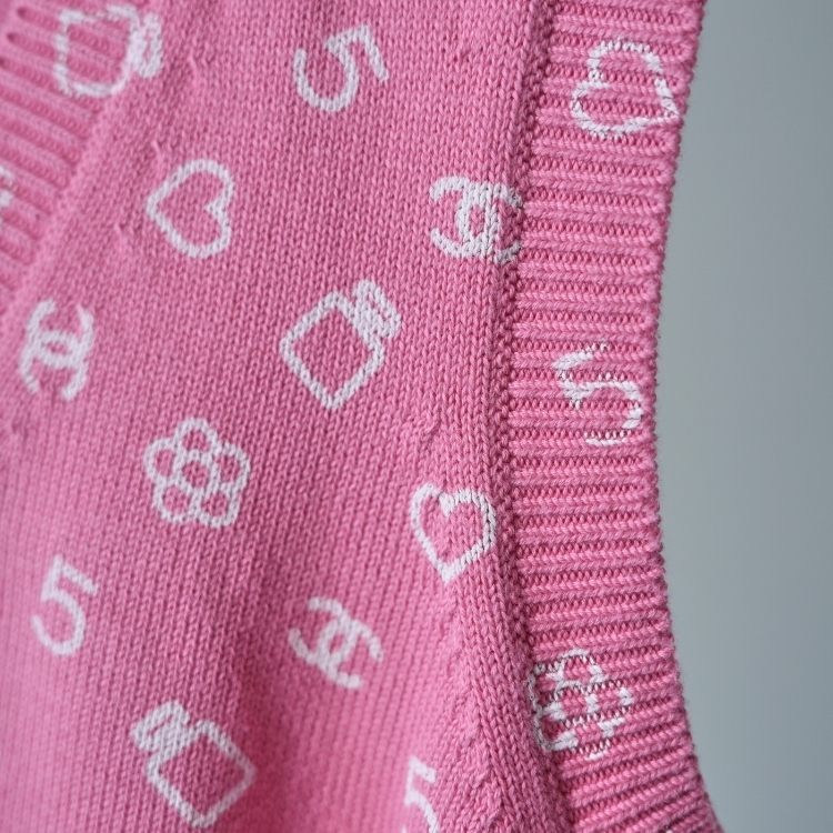 Chanel 粉紅色無袖背心logo白色 40號