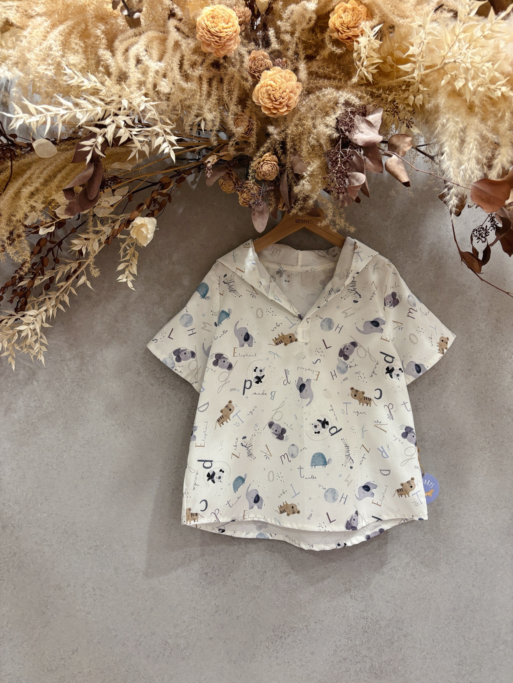 白底字母動物 V領連帽短袖上衣 (140)