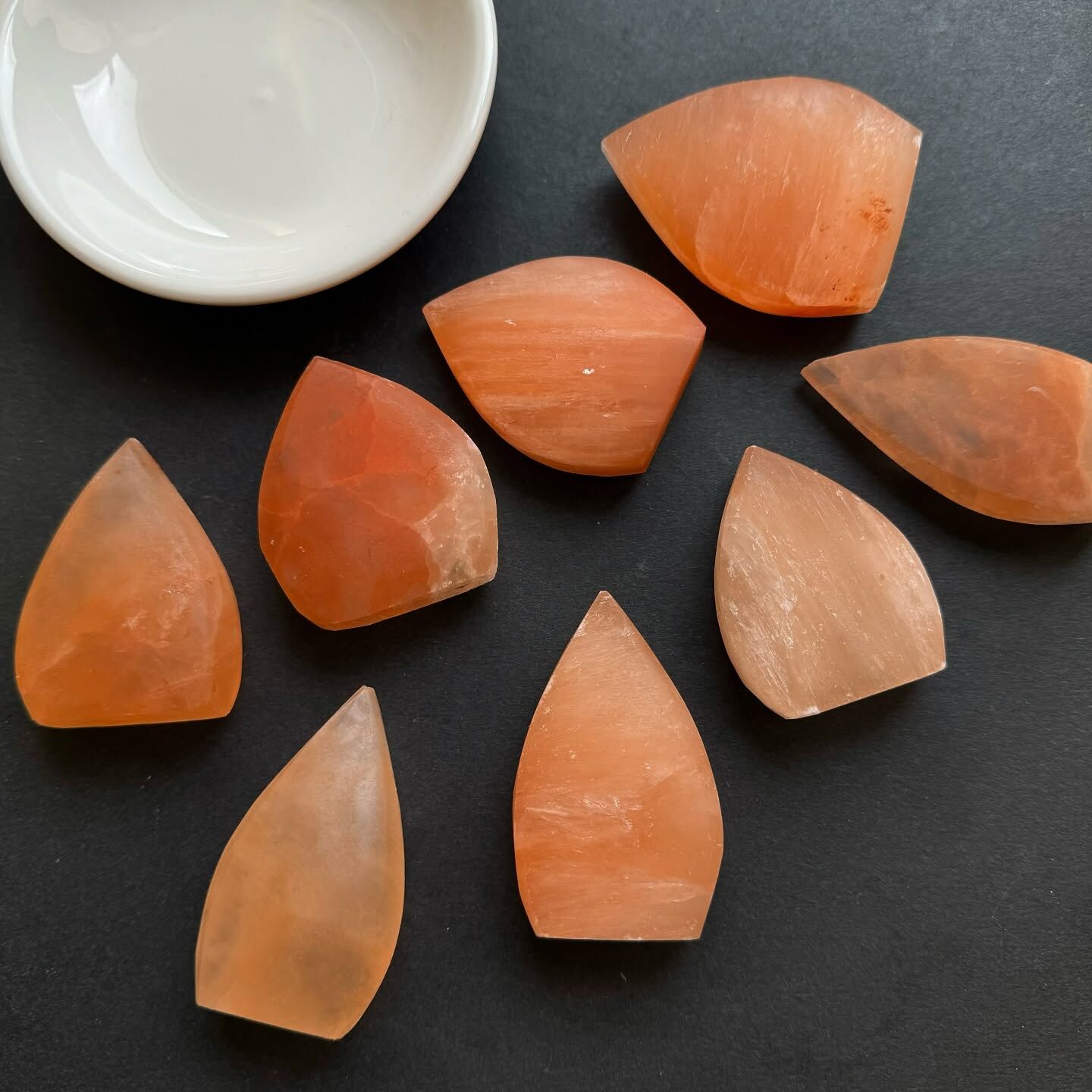 [原石] 橙透石膏