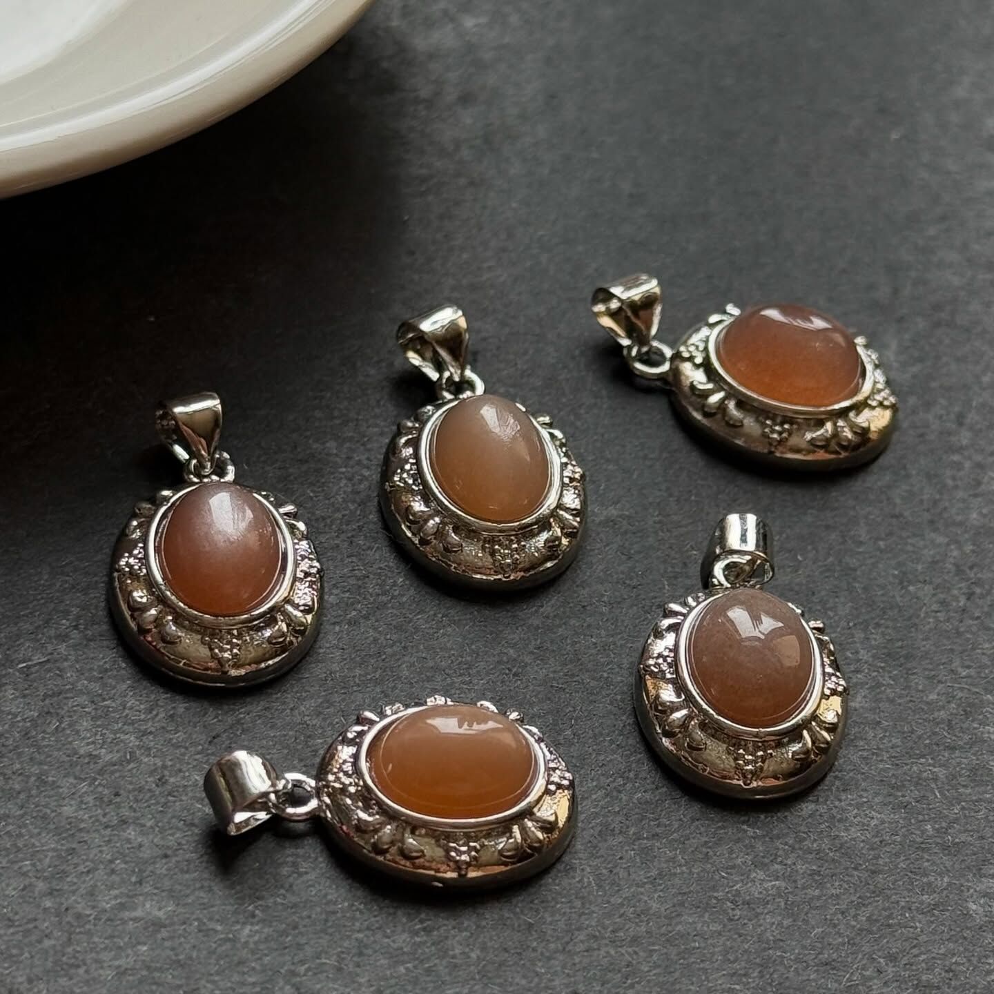 [原石] 蜜桃月光石 項鍊吊墜