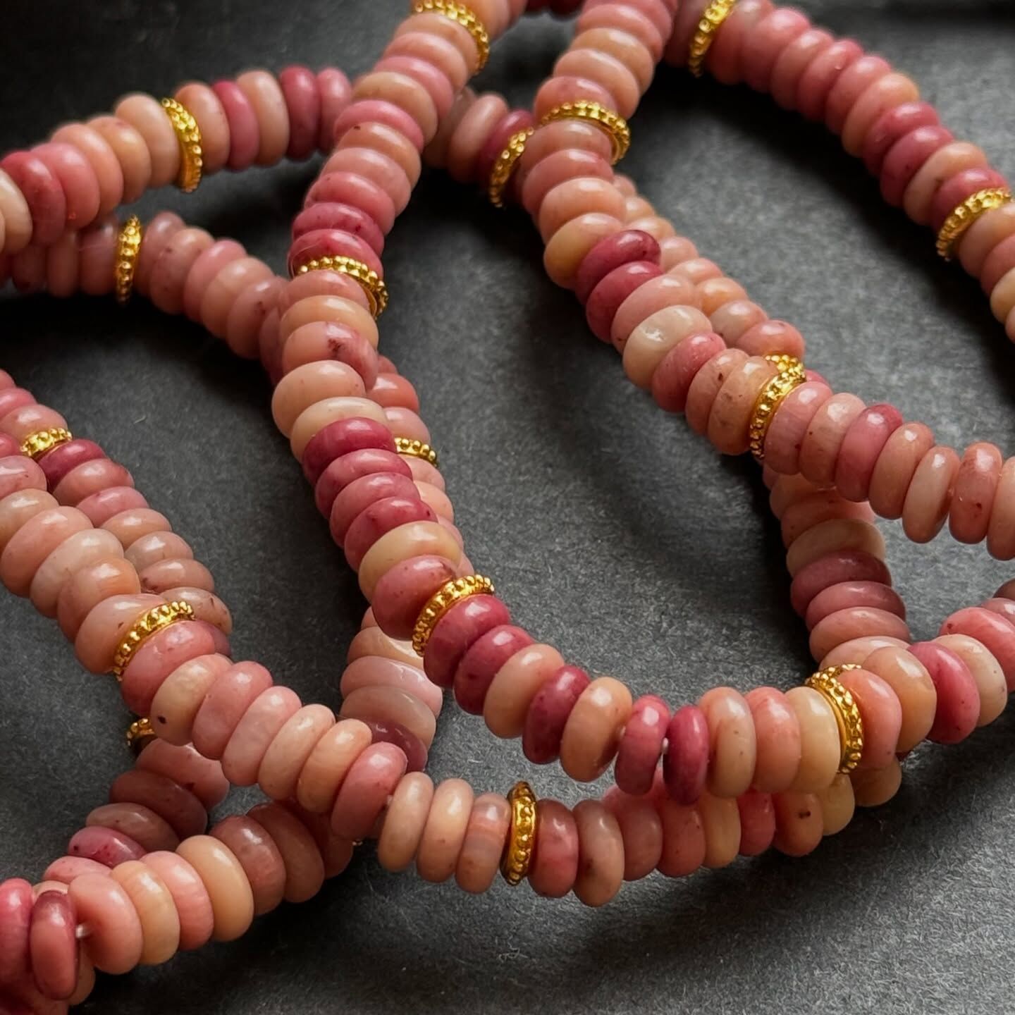 [原石] 薔薇輝石 算盤珠手串