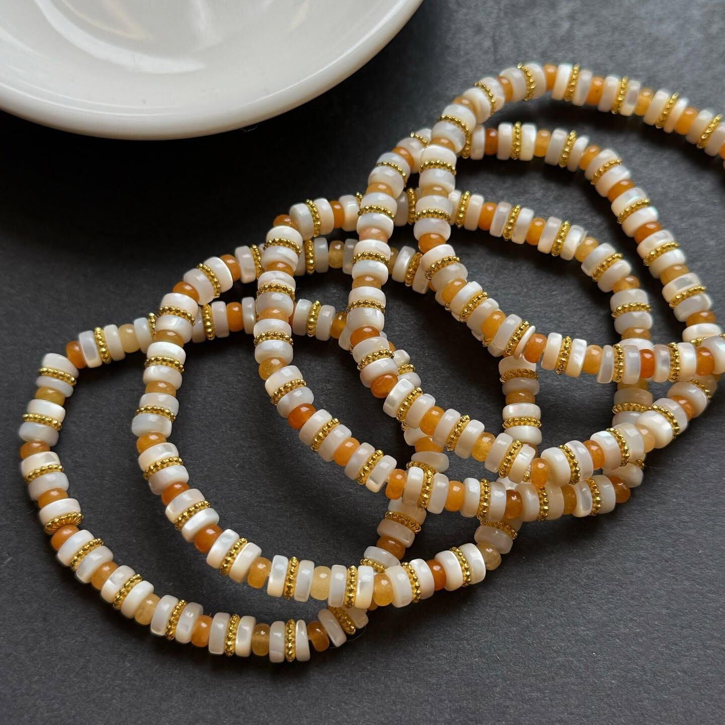 [原石] 黃玉+白母貝 算盤珠手串