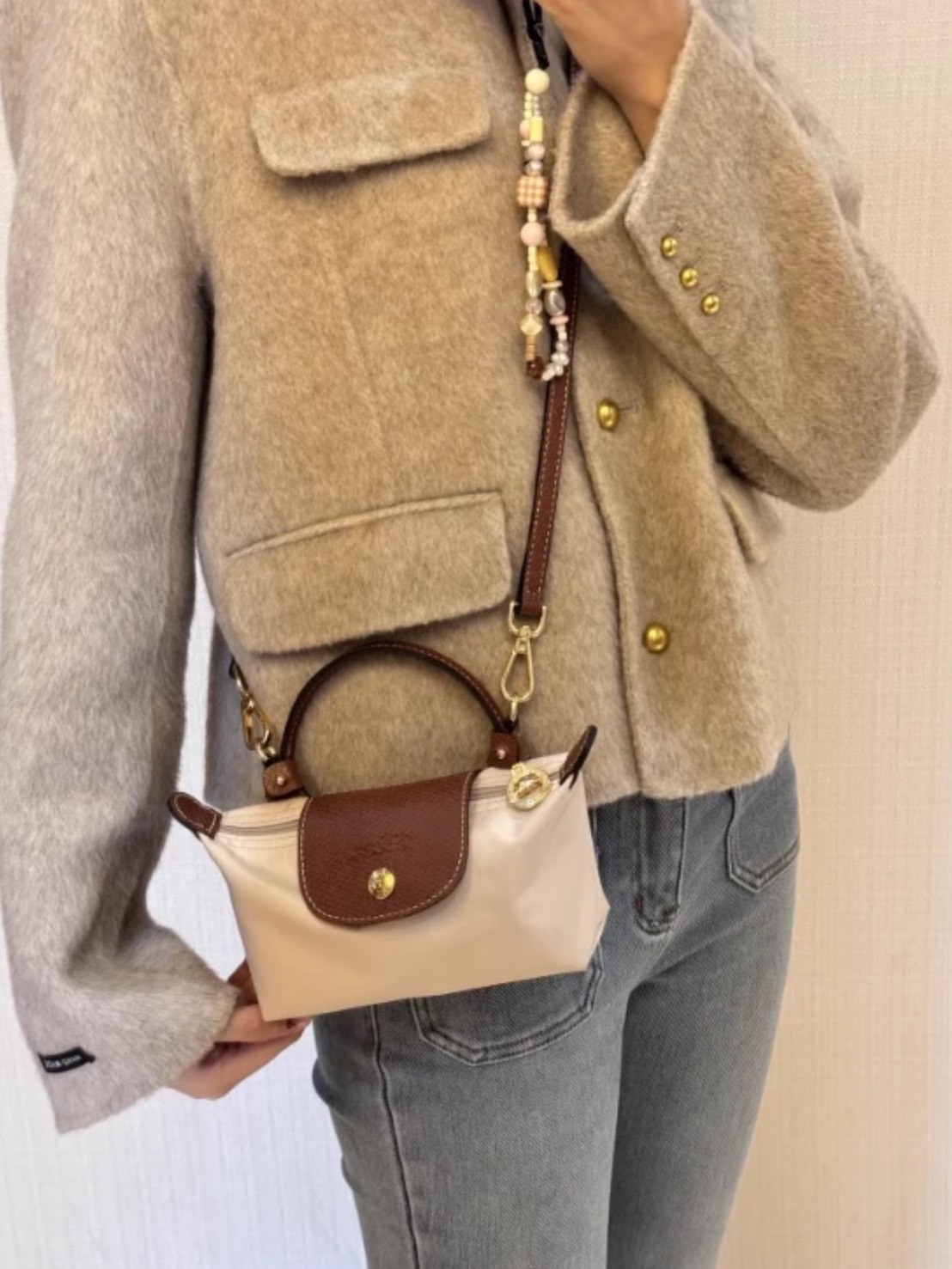 LONGCHAMP MINI 米白餃子包