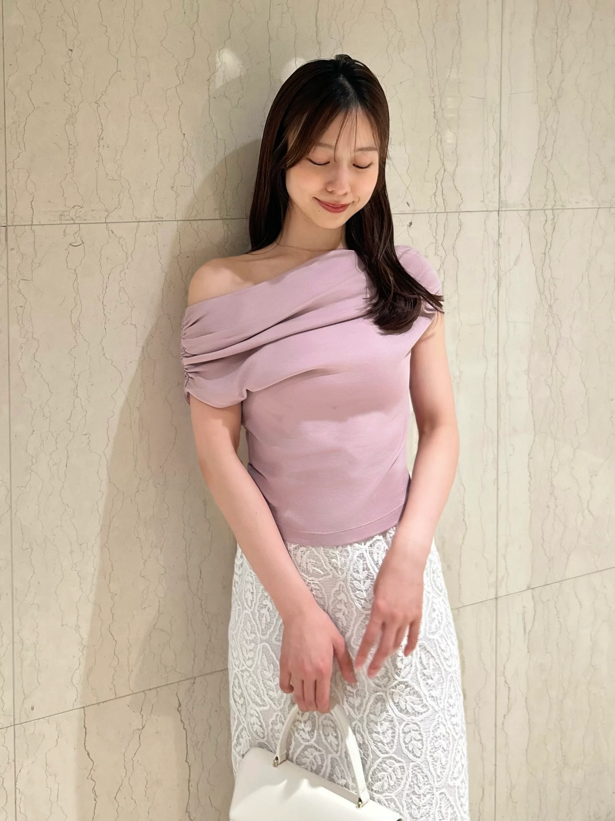 [預購] 折扣SNIDEL 寬鬆領口露肩上衣