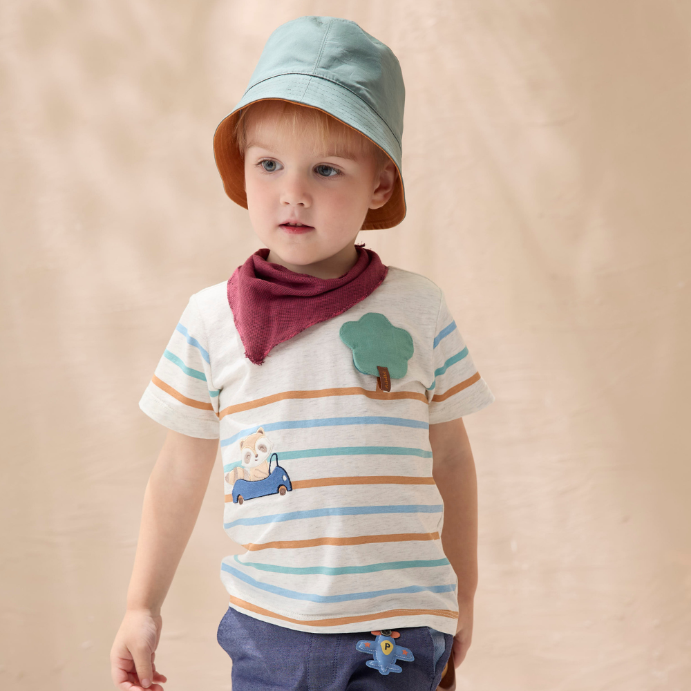 PIPPY小浣熊開車趣三色條紋棉質圓領短袖上衣 米白