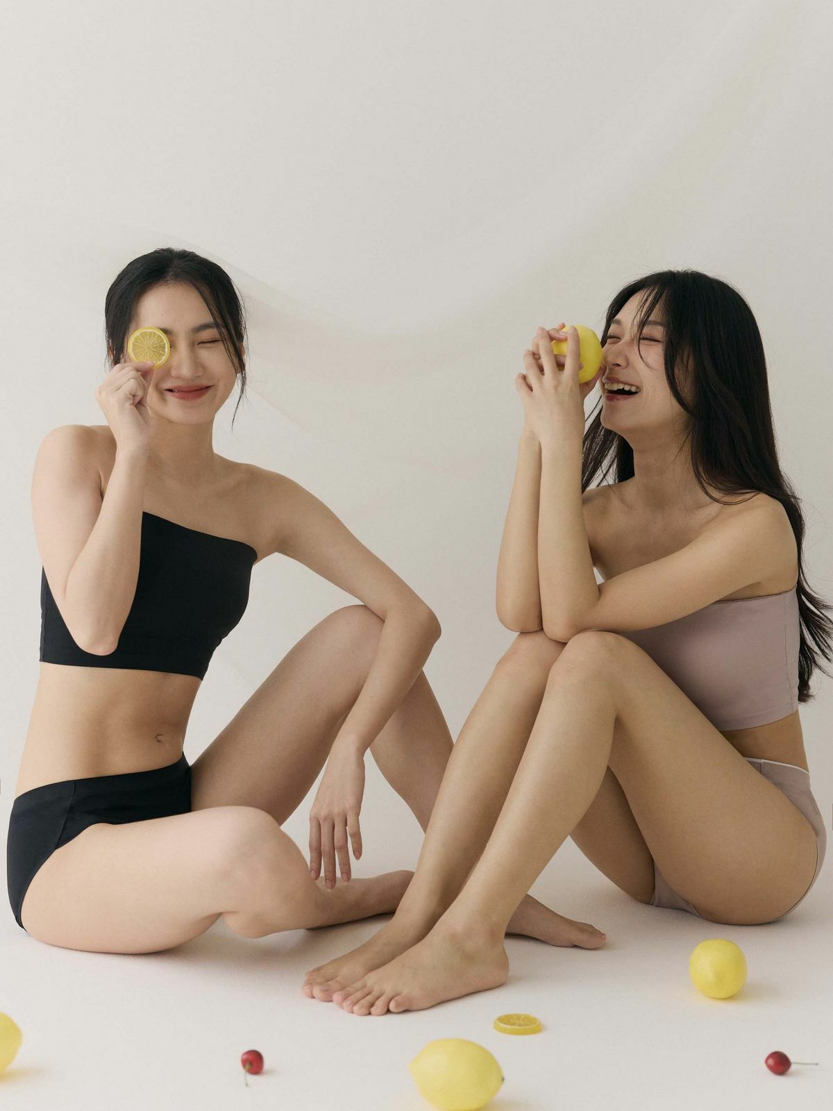 自訂 輕柔裸肌無痕內衣*1件+自訂 輕薄平口防滑bratop*1件(1+1免運組)