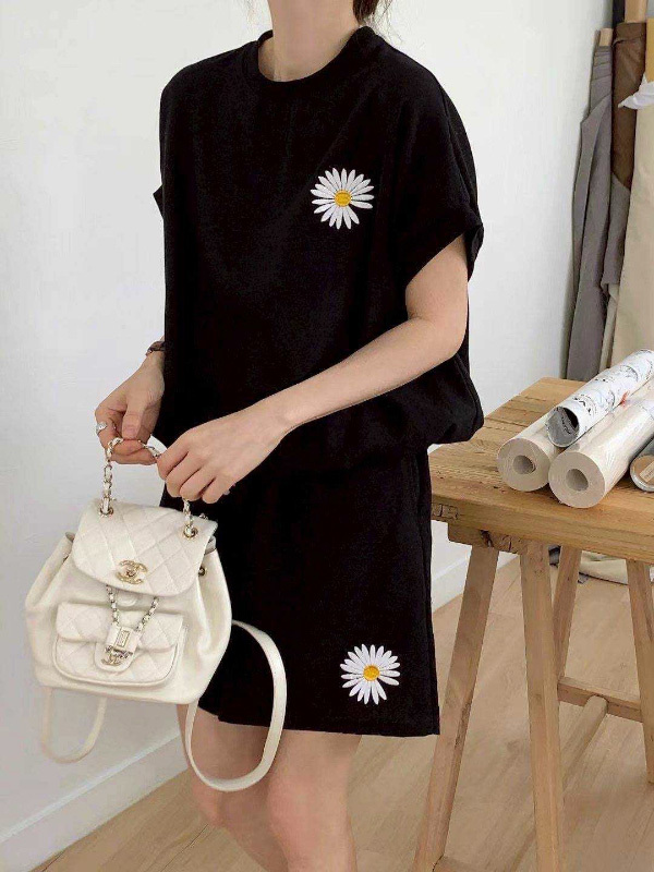 韓國製 新品 透氣棉麻垂肩雛菊休閒套裝