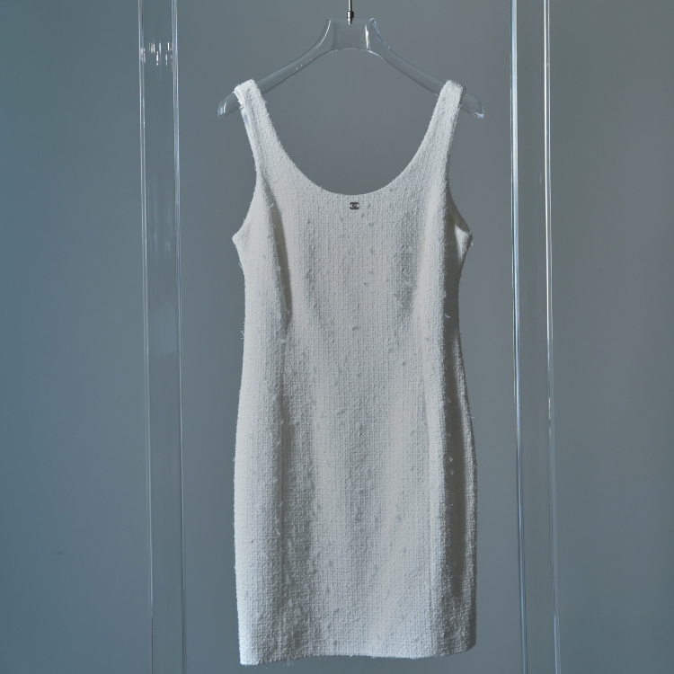 Chanel 白色挖背洋裝 38號