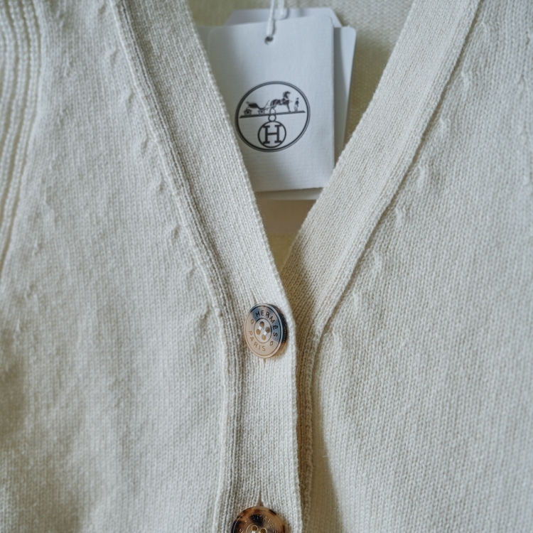 Hermes 白色針織鈕釦背心