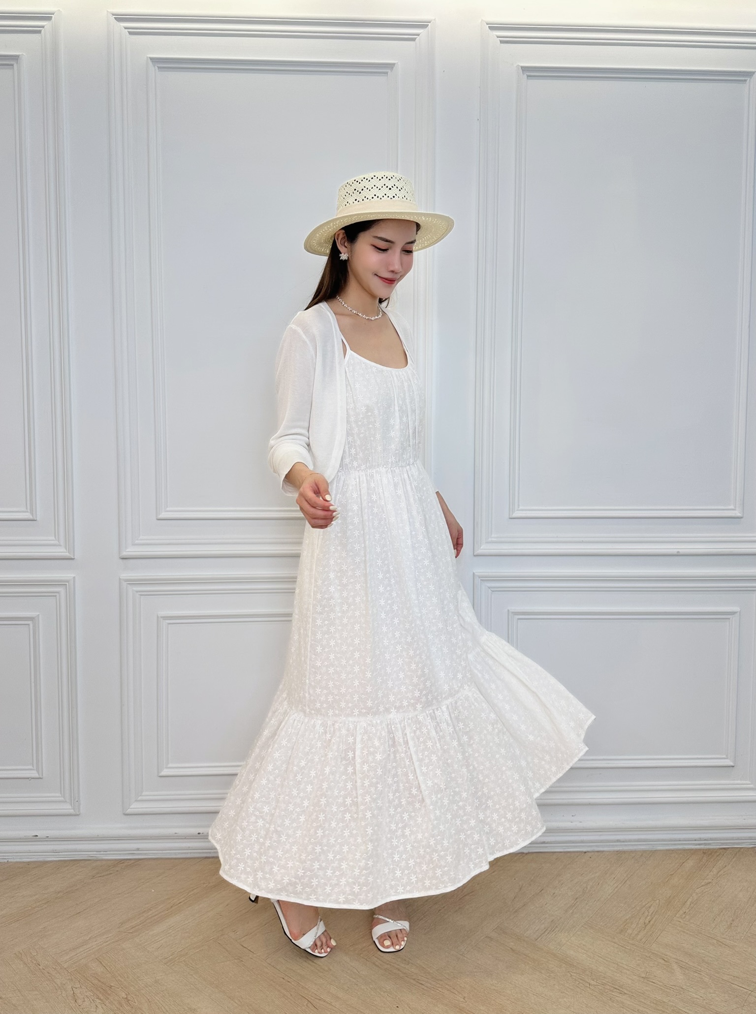 細緻雕花細肩帶傘洋