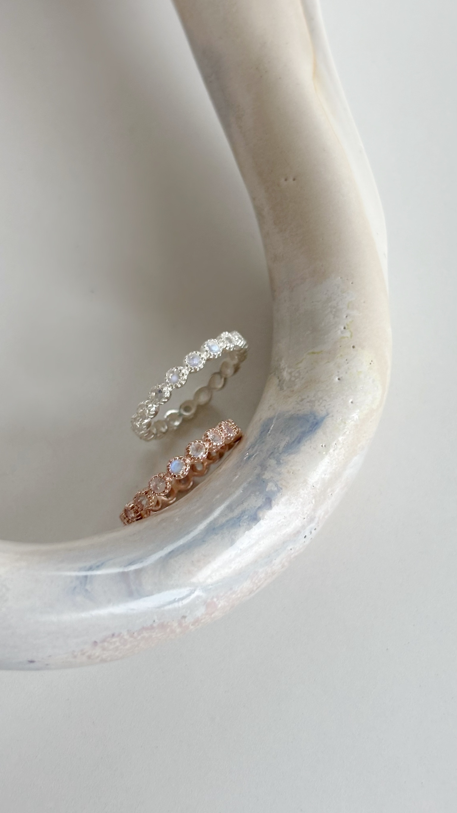 蛋糕整圈月光石戒指