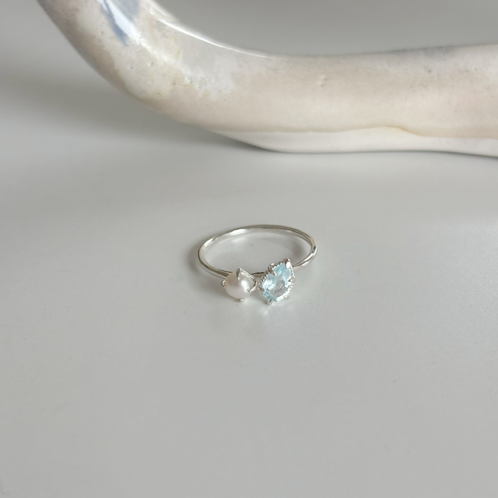 Pearl tear托帕石戒指