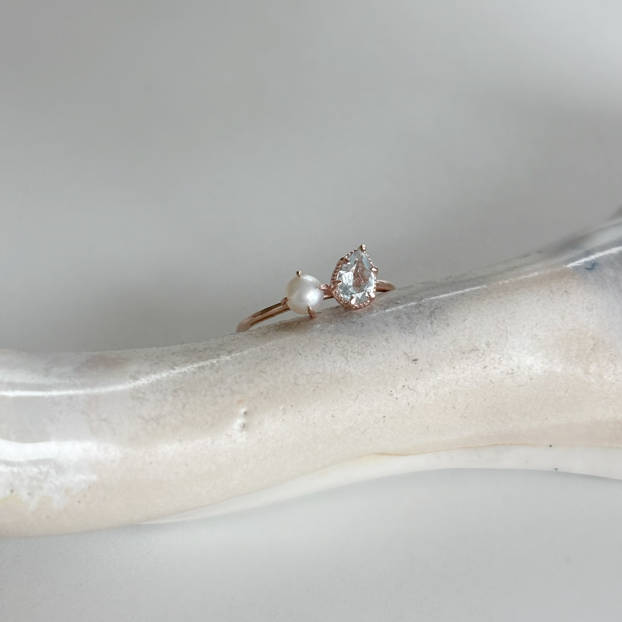 Pearl tear托帕石戒指