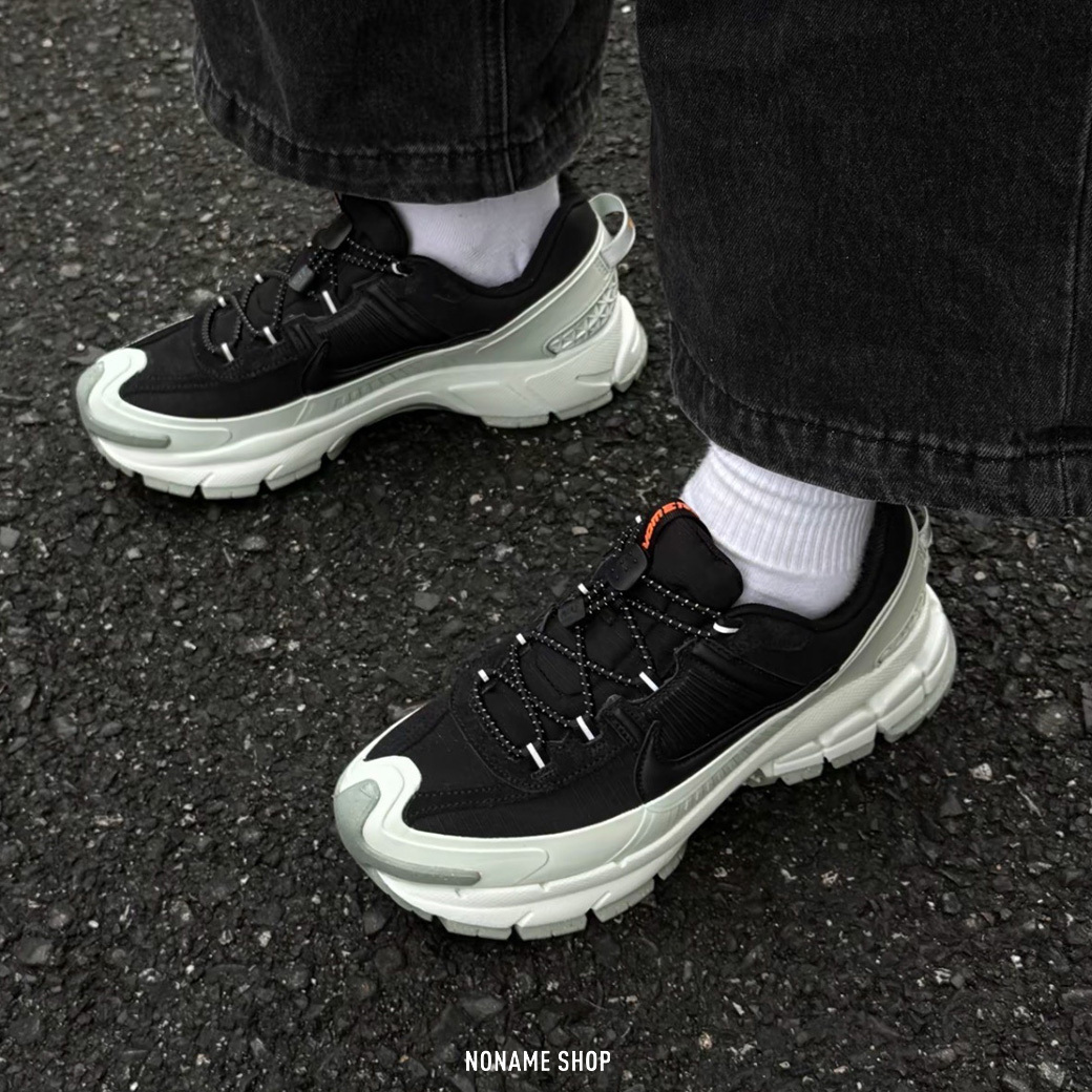 NIKE ZOOM VOMERO 5 ROAM 防撕裂 防水 栓扣式鞋帶 黑白灰 (男款)