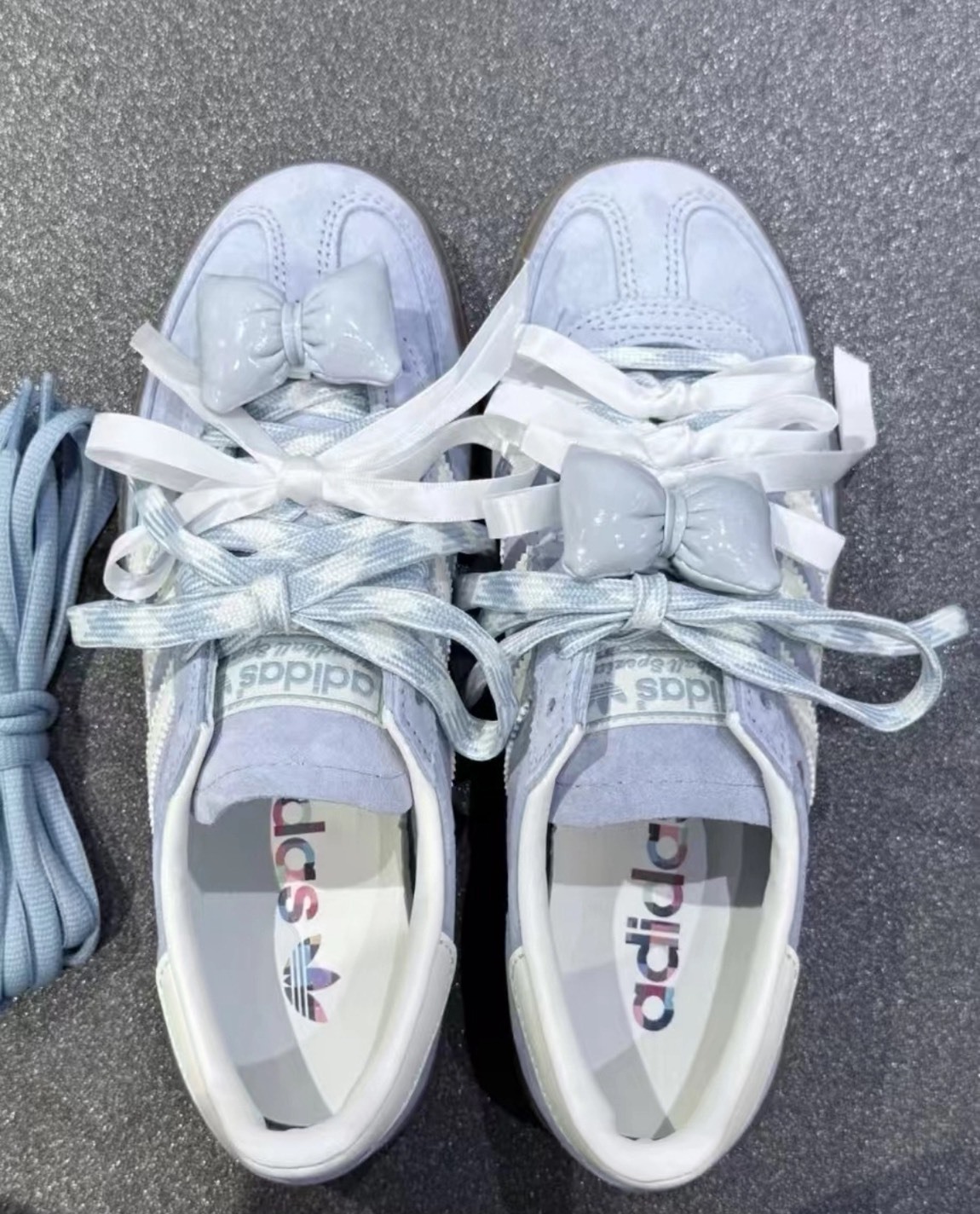 adidas Handball Spezial 藍白 經典板鞋 防滑耐磨 男女同款 低幫舒適休閒鞋