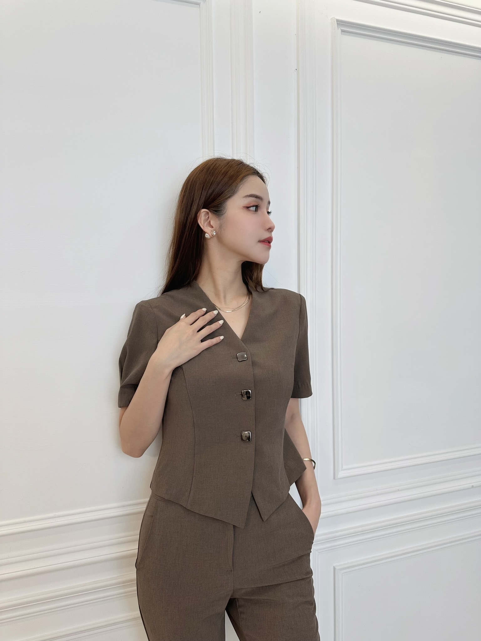 短袖鈕扣合身西裝套裝