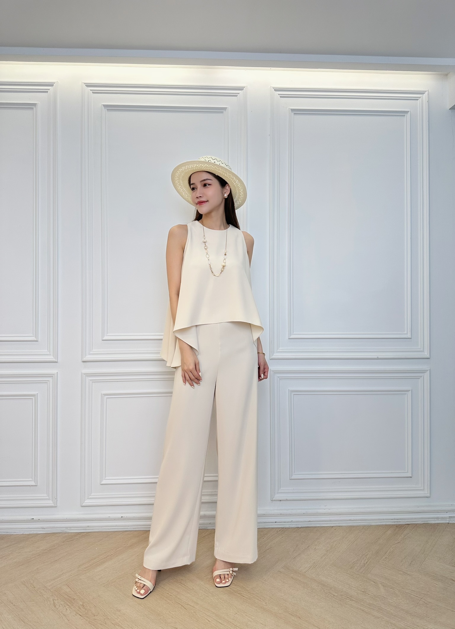 清新傘狀下擺背心長褲套裝